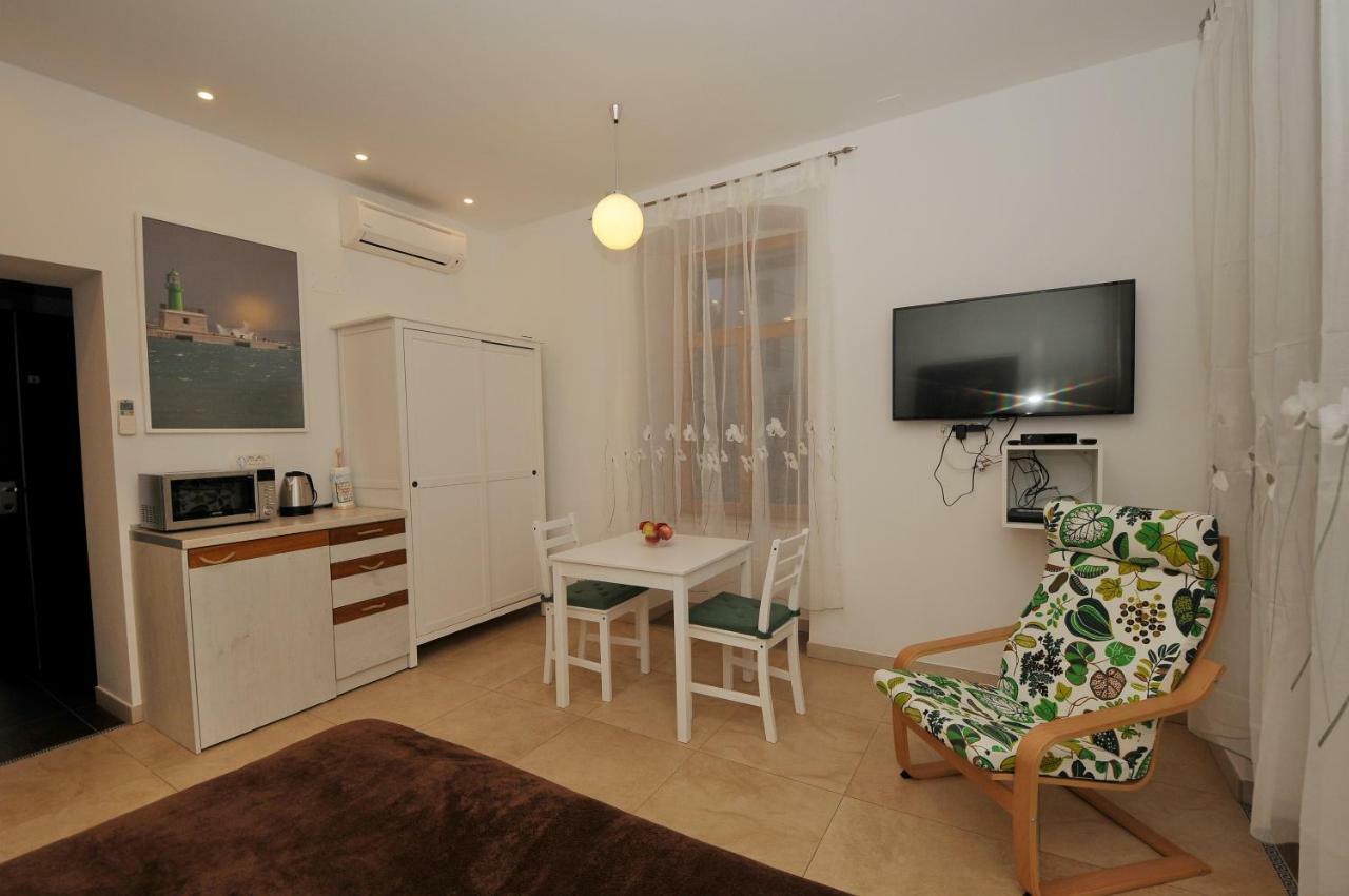 Studio Apartment Dzapo Сплит Екстериор снимка