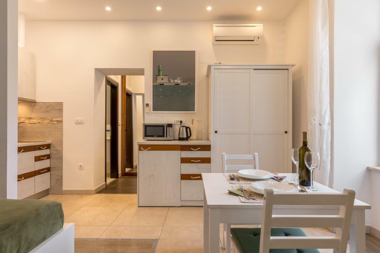 Studio Apartment Dzapo Сплит Екстериор снимка